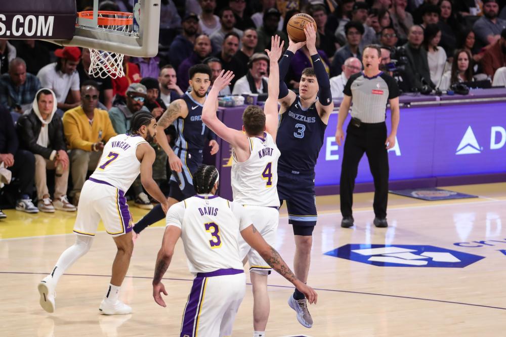 诺伊尔凭借 诺伊尔凭借