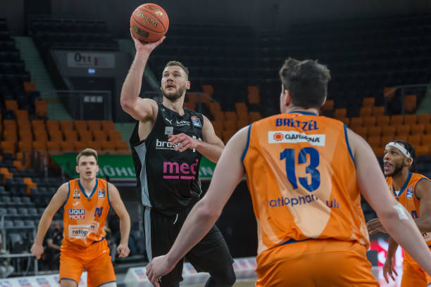 力的雄厚 力的雄厚